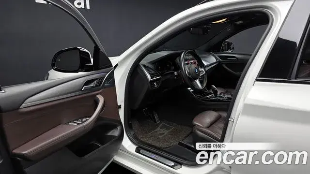 BMW X4 2019 — Фото 10/20