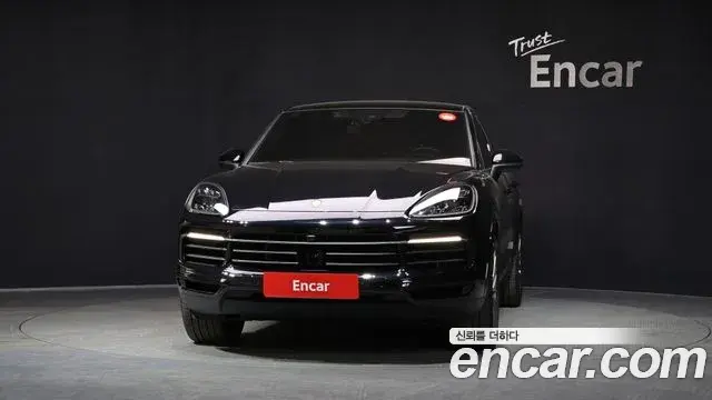 Porsche Cayenne 2022 — ფოტო 3/20
