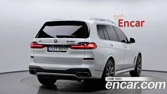 BMW X7 2021 — ფოტო 10/20