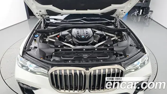BMW X7 2021 — ფოტო 12/20
