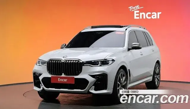 BMW X7 2021 — ფოტო 13/20