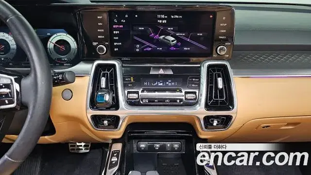 Kia Sorento 2021 — Фото 18/20
