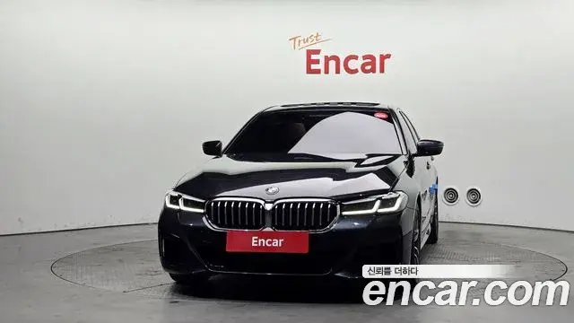 BMW 5 Series 2022 — Şəkil 17/20