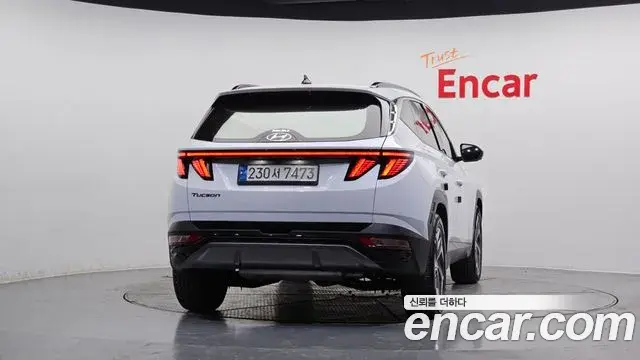 Hyundai Tucson Hybrid 2022 — ფოტო 11/20
