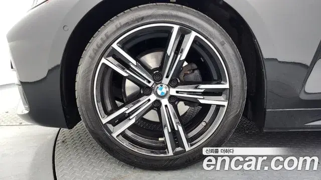 BMW 4 Series 2021 — ფოტო 14/20
