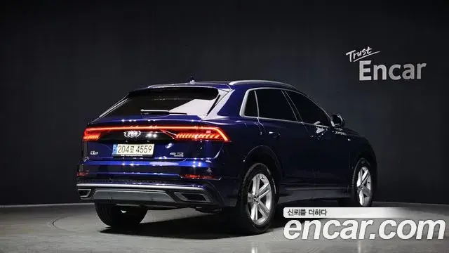 Audi Q8 2021 — Photo 12/20