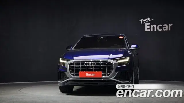 Audi Q8 2021 — Photo 2/20