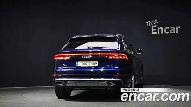 Audi Q8 2021 — Photo 4/20