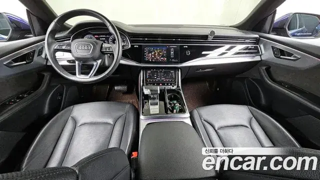 Audi Q8 2021 — Photo 13/20