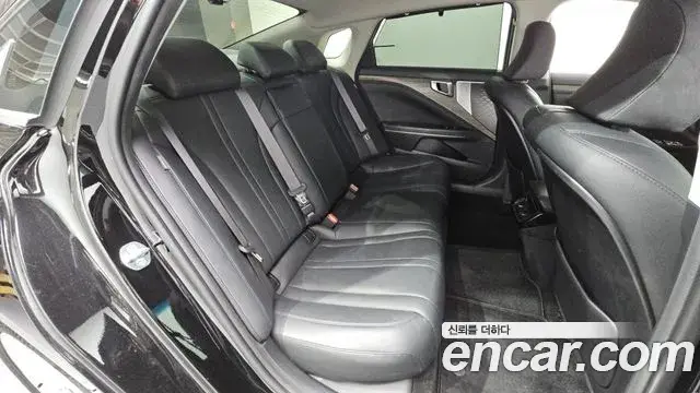Kia K8 2021 — ფოტო 8/20