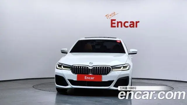 BMW 5 Series 2022 — ფოტო 7/19