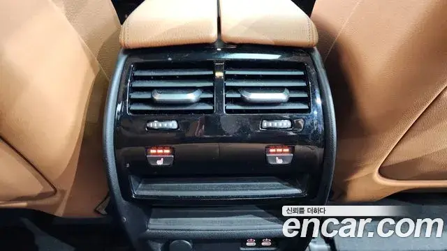 BMW 5 Series 2022 — ფოტო 2/19