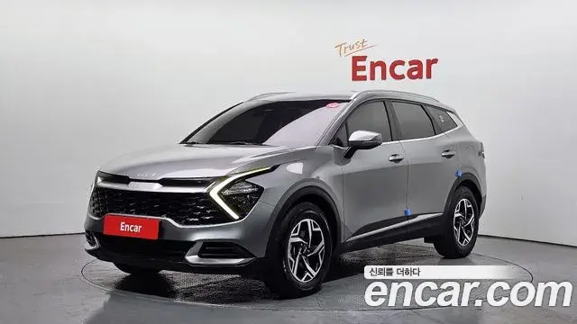 Kia Sportage 2022 — Фото 1/20