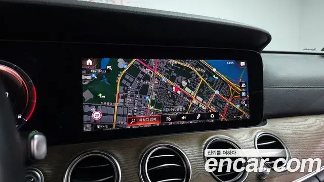Mercedes-Benz E-Class 2021 — Şəkil 5/20