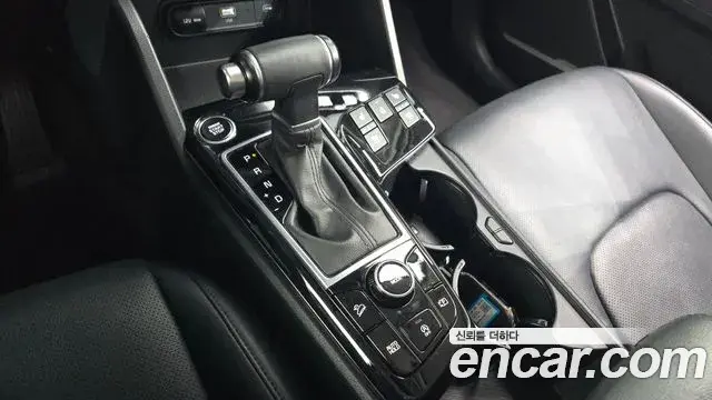 Kia Sportage 2023 — Şəkil 8/20