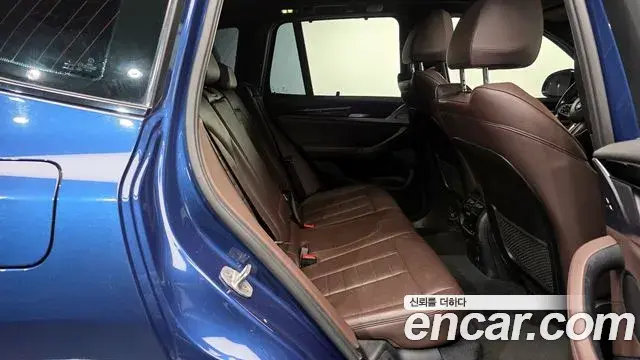 BMW X3 2019 — ფოტო 8/20