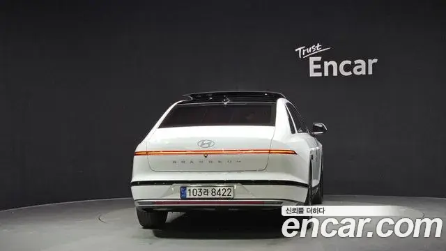 Hyundai Grandeur Hybrid 2023 — Şəkil 2/20