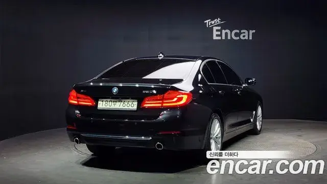 BMW 5 Series 2019 — Photo 4/20