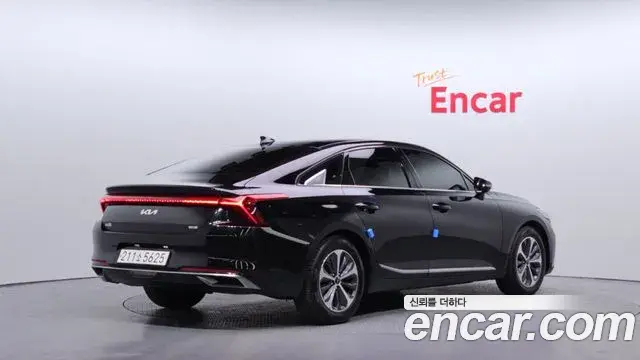 Kia K8 2022 — ფოტო 18/20