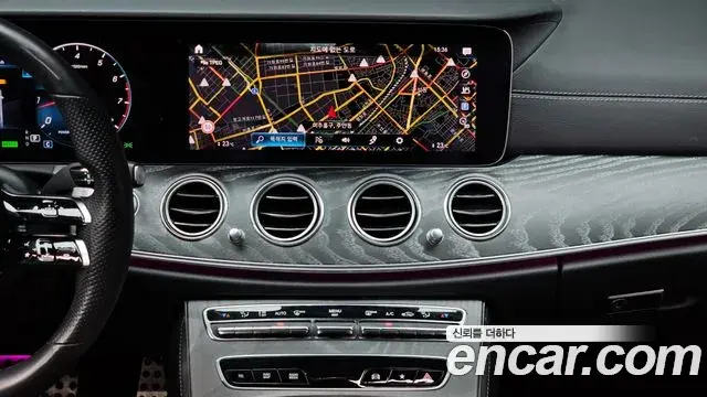 Mercedes-Benz E-Class 2022 — Фото 14/20