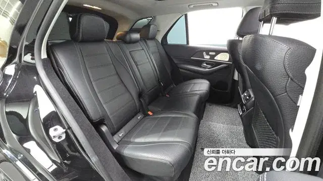 Mercedes-Benz GLE-Class 2022 — Фото 12/20