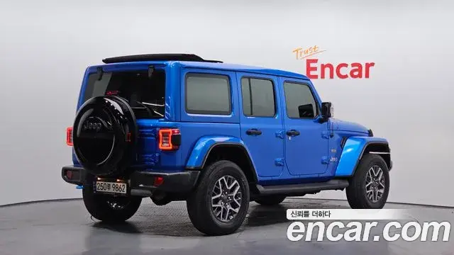 Jeep Wrangler 2022 — Фото 2/20