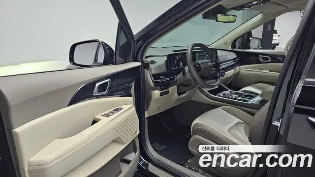 Kia Carnival 2025 — Photo 14/20
