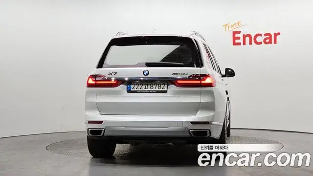 BMW X7 2021 — ფოტო 20/20