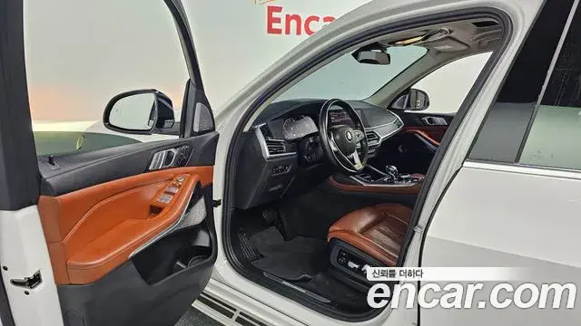 BMW X7 2021 — ფოტო 6/20