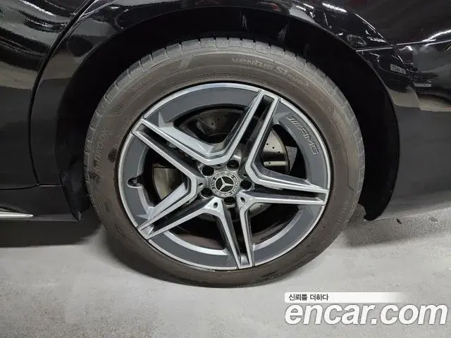 Mercedes-Benz S-Class 2021 — Photo 8/20