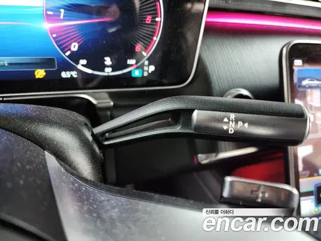 Mercedes-Benz S-Class 2021 — Photo 9/20