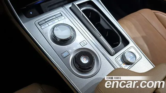 Genesis GV80 2023 — Photo 10/20