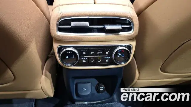 Genesis GV80 2023 — Photo 9/20