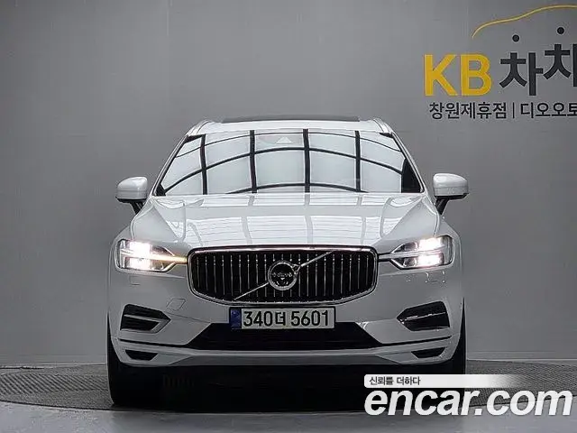 Volvo XC60 2021 — Фото 2/20