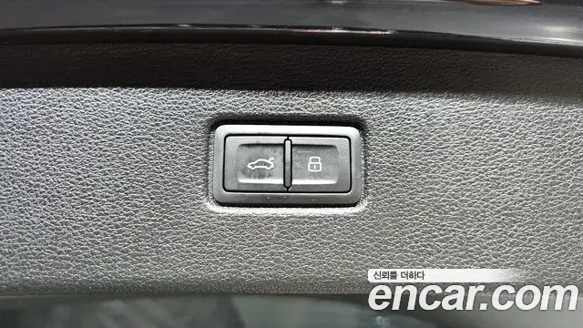 Audi Q7 2019 — Фото 20/20