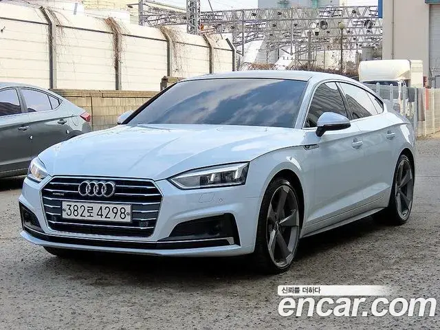 Audi A5 2019 — Photo 11/20