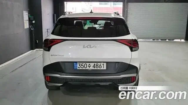 Kia Sportage 2021 — Фото 4/18