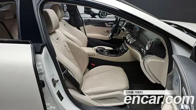 Mercedes-Benz CLS-Class 2019 — Фото 10/20