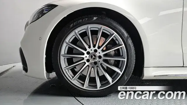 Mercedes-Benz S-Class 2022 — ფოტო 4/20