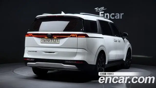 Kia Carnival 2020 — Şəkil 12/20