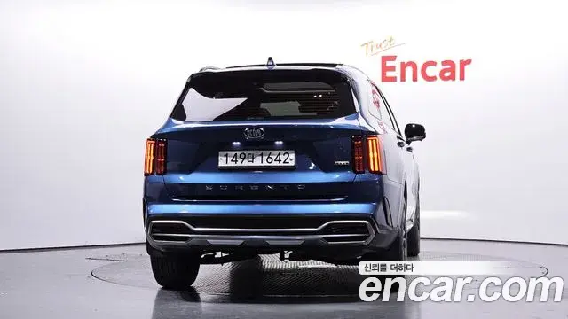 Kia Sorento 2020 — ფოტო 4/20
