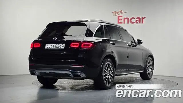 Mercedes-Benz GLC-Class 2021 — ფოტო 15/20