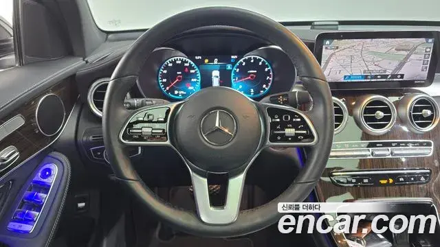 Mercedes-Benz GLC-Class 2021 — ფოტო 12/20