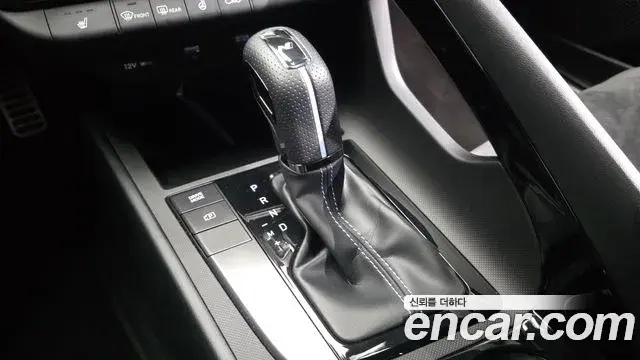 Hyundai The New Avante Hybrid 2021 — Photo 11/20