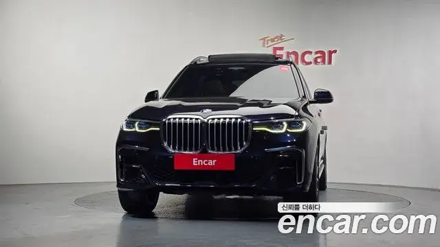 BMW X7 2022 — ფოტო 4/20