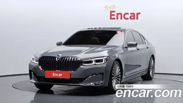 BMW 7 Series 2021 — ფოტო 16/20