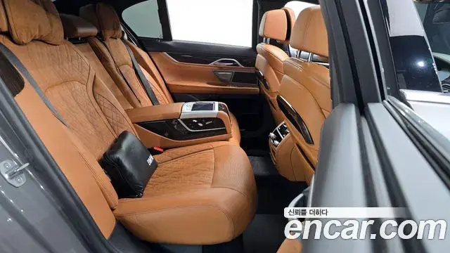 BMW 7 Series 2021 — ფოტო 11/20