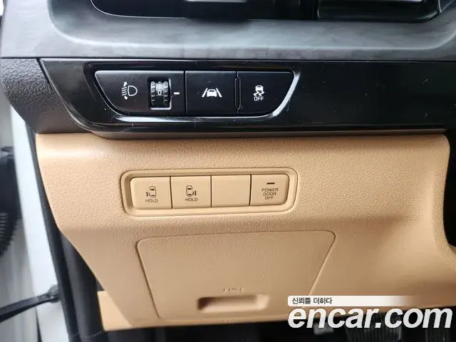 Kia Carnival 2021 — Фото 10/18