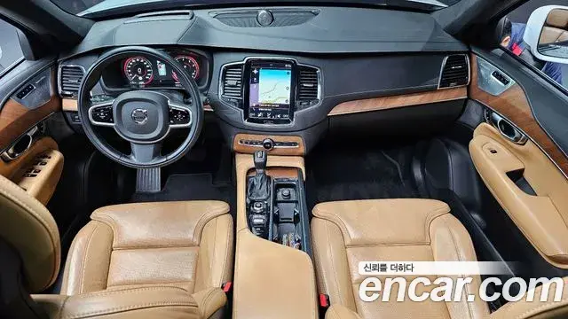 Volvo XC90 2019 — ფოტო 5/20