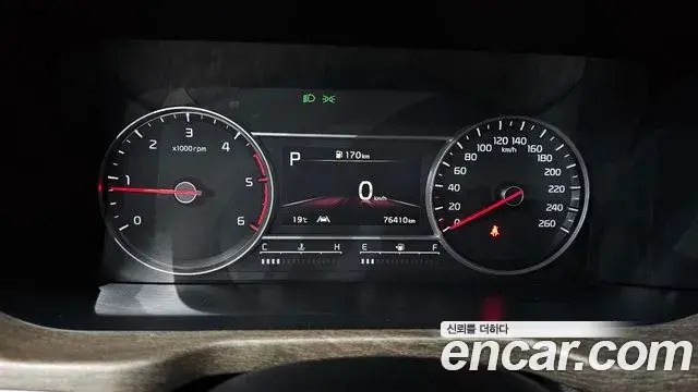 Kia Sorento 2020 — Фото 8/20